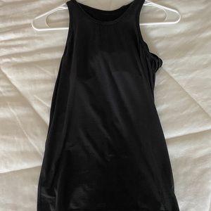 Black lululemon razor back scrunch tank